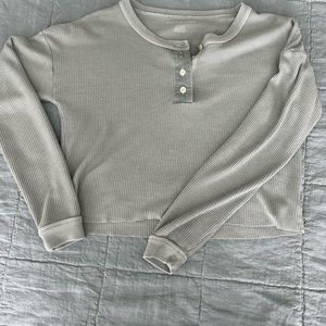 American Eagle cropped long sleeve